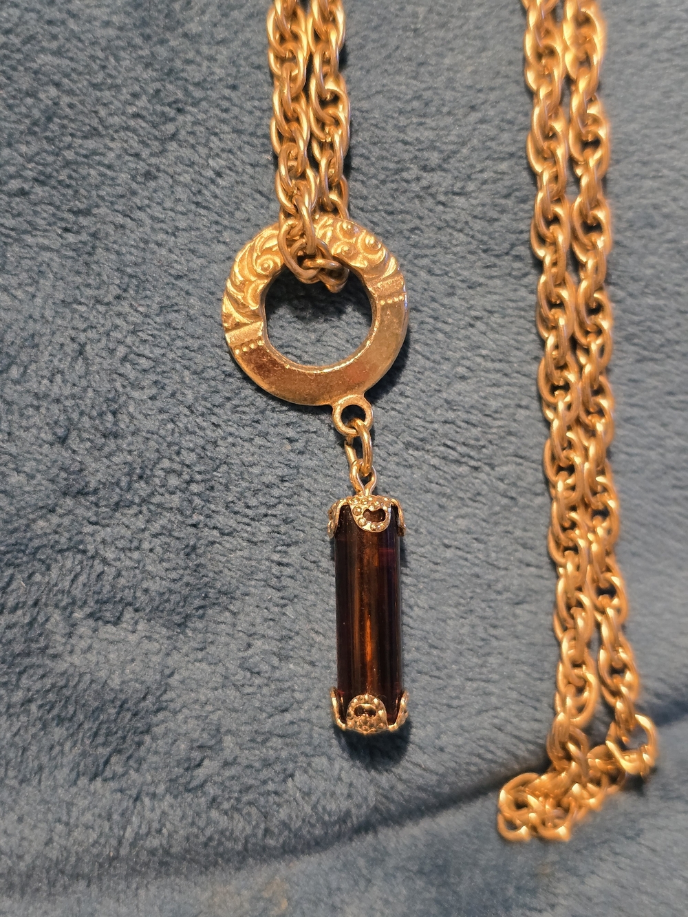 Vintage Sarah Coventry Gold-Tone Necklace 10" w Dark Amber Cylinder Pendant 2".